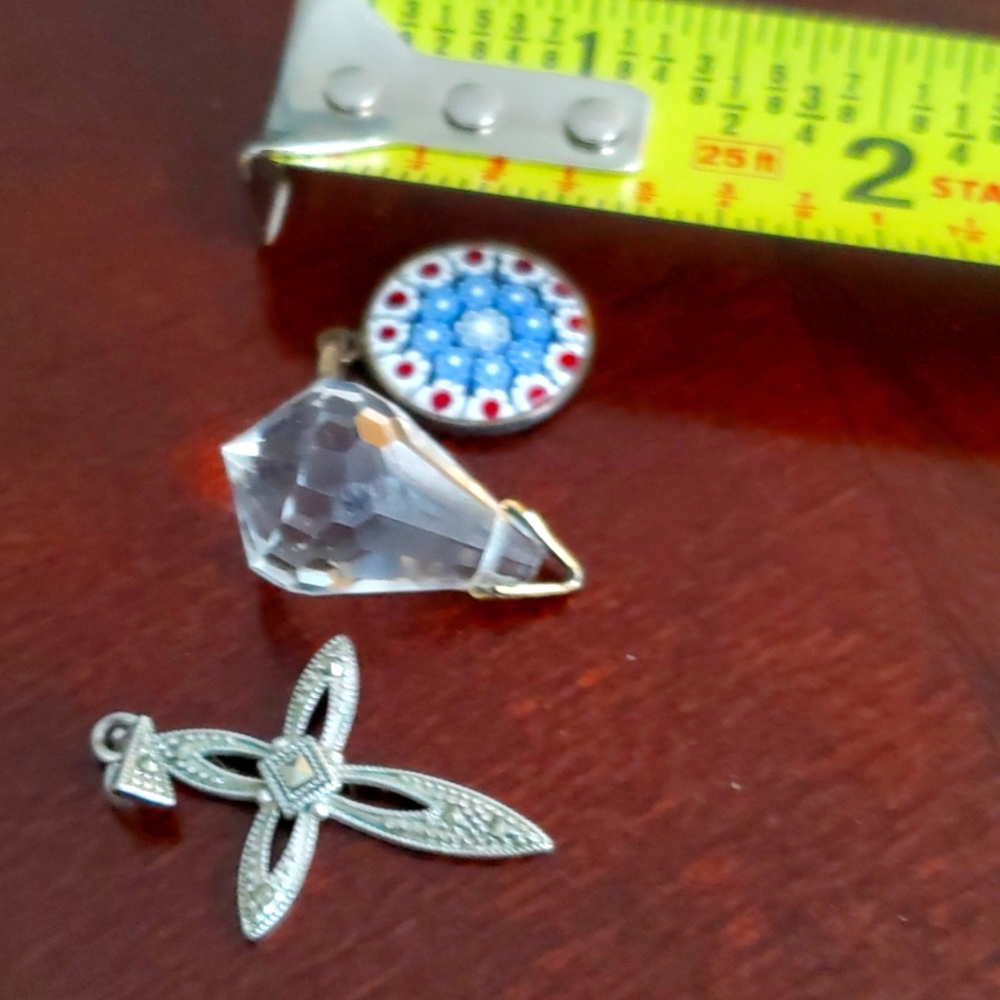 03 pendants. Cross, oval and round
